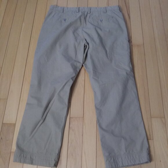 Duluth Trading Co. cotton pants size  42 x 32 - Picture 2 of 16